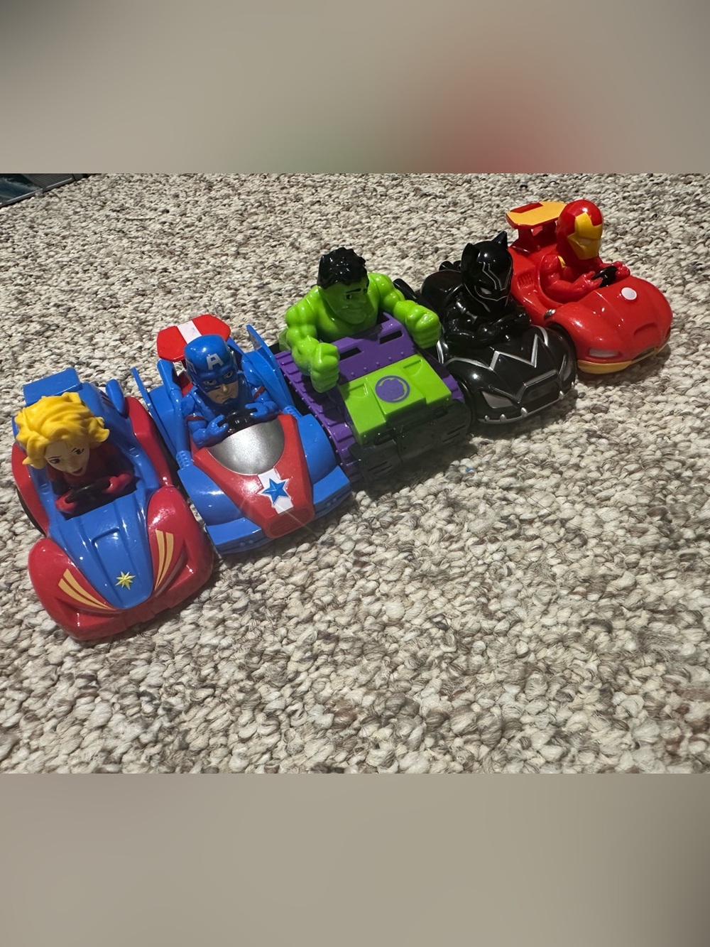 Marvel Avengers Pull Back Toy Cars Set